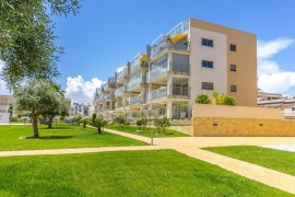 Resale - Apartment - Villamartin