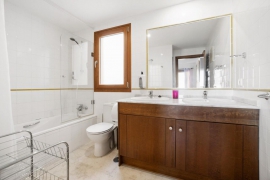 Продажа квартиры в провинции Costa Blanca South, Испания: 2 спальни, 101 м2, № RV3425BE – фото 9