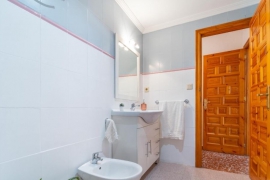 Продажа квартиры в провинции Costa Blanca North, Испания: 2 спальни, 88 м2, № RV2367QU – фото 18