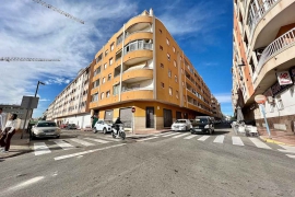 Продажа квартиры в провинции Costa Blanca South, Испания: 2 спальни, 68 м2, № RV3673AL – фото 4