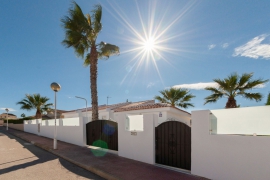 Продажа виллы в провинции Costa Blanca South, Испания: 3 спальни, 131 м2, № NC4530EU – фото 14