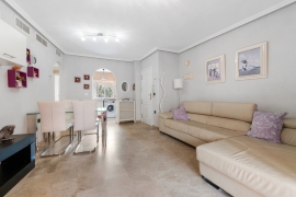 Продажа квартиры в провинции Costa Blanca South, Испания: 2 спальни, 72 м2, № RV4984BE – фото 4