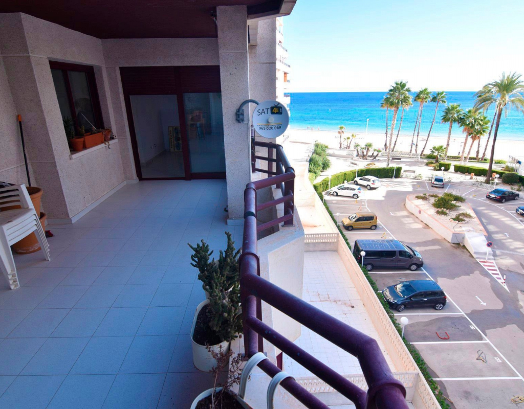 RV5761CH : Хорошие апартаменты с видом на море в Кальпе