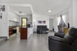 Продажа квартиры в провинции Costa Blanca South, Испания: 2 спальни, 66 м2, № RV4650BE – фото 2