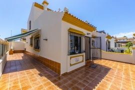 Продажа таунхаус в провинции Costa Blanca South, Испания: 3 спальни, 92 м2, № RV5380UR – фото 3