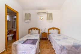 Продажа таунхаус в провинции Costa Blanca South, Испания: 3 спальни, 92 м2, № RV5380UR – фото 13
