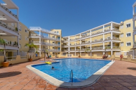 Продажа apartments в провинции Costa Blanca South, Испания: 2 спальни, 80 м2, № RV2376UR – фото 2