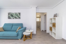 Продажа апартаментов в провинции Costa Blanca South, Испания: 2 спальни, 55 м2, № RV3743UR – фото 3
