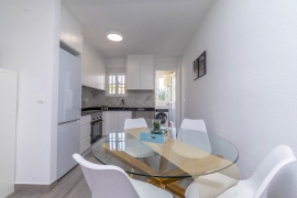 Продажа апартаментов в провинции Costa Blanca South, Испания: 2 спальни, 55 м2, № RV3743UR – фото 8