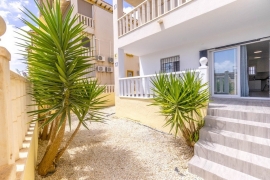 Продажа апартаментов в провинции Costa Blanca South, Испания: 2 спальни, 55 м2, № RV3743UR – фото 23