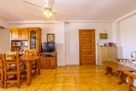 Продажа апартаментов в провинции Costa Blanca South, Испания: 3 спальни, 65 м2, № RV3472UR-D – фото 4