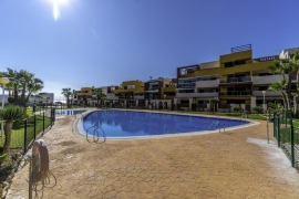 Продажа апартаментов в провинции Costa Blanca South, Испания: 2 спальни, 80 м2, № RV5468BE – фото 2