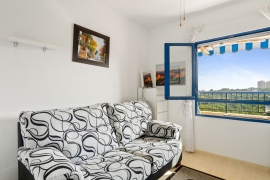 Продажа апартаментов в провинции Costa Blanca South, Испания: 2 спальни, 54 м2, № RV5694UR – фото 6