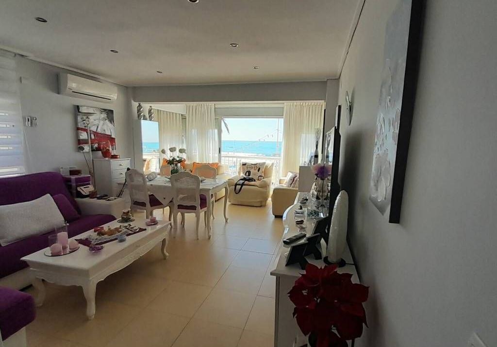 RV8346GT : Апартаменты на первой линии пляжа в Бенидорме