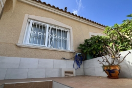 Продажа таунхаус в провинции Costa Blanca South, Испания: 3 спальни, 93 м2, № RV4839MI – фото 3