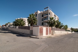 Продажа апартаментов в провинции Costa Blanca South, Испания: 2 спальни, 76 м2, № RV8534CO – фото 3