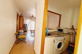 Продажа апартаментов в провинции Costa Blanca South, Испания: 2 спальни, № RV4754MI-D – фото 2