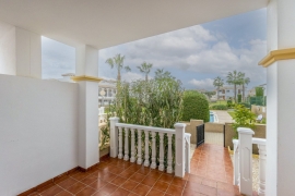 Продажа апартаментов в провинции Costa Blanca South, Испания: 2 спальни, 58 м2, № RV5478UR – фото 2