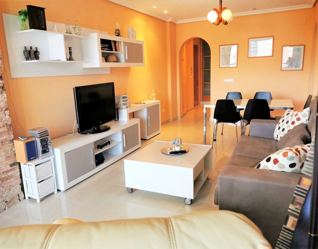 RV4583QU : Отличные апартаменты в Бенидорме