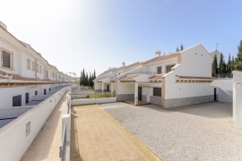 Продажа таунхаус в провинции Costa Blanca South, Испания: 3 спальни, 102 м2, № NC2876SF – фото 2