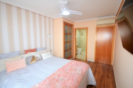 Продажа апартаментов в провинции Costa Blanca North, Испания: 2 спальни, 96 м2, № RV6808EU – фото 12