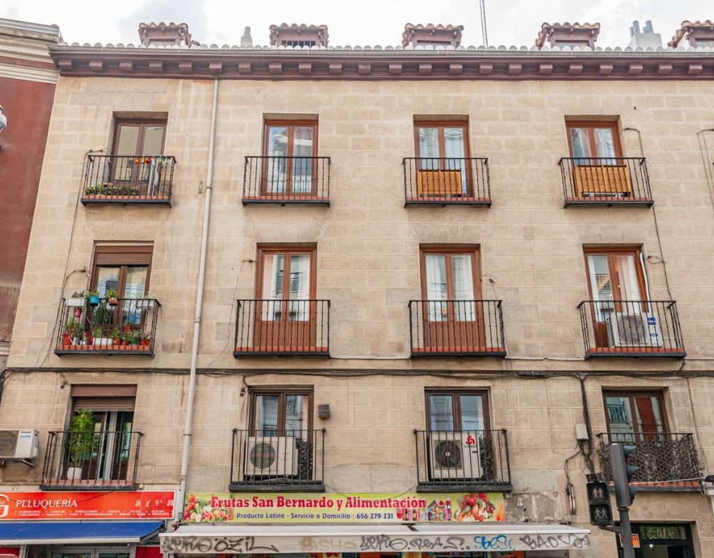 RV4503BF : Современная отремонтированная квартира в центре Мадрида