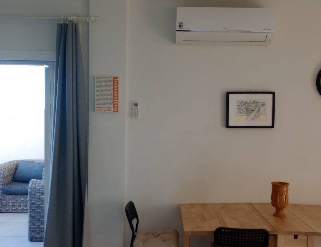 RV8204EU : Отремонтированные апартаменты на пляже в Албире