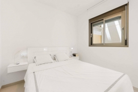 Продажа апартаментов в провинции Costa Blanca South, Испания: 2 спальни, 81 м2, № RV6836UR-D – фото 13