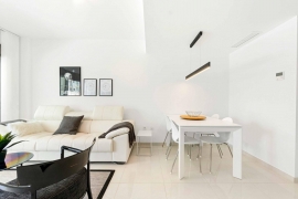 Продажа апартаментов в провинции Costa Blanca South, Испания: 2 спальни, 81 м2, № RV6836UR-D – фото 4