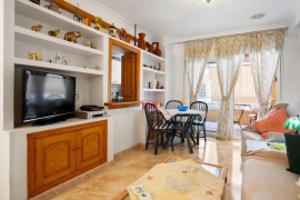 Продажа апартаментов в провинции Costa Blanca South, Испания: 2 спальни, 76 м2, № RV1023UR – фото 4