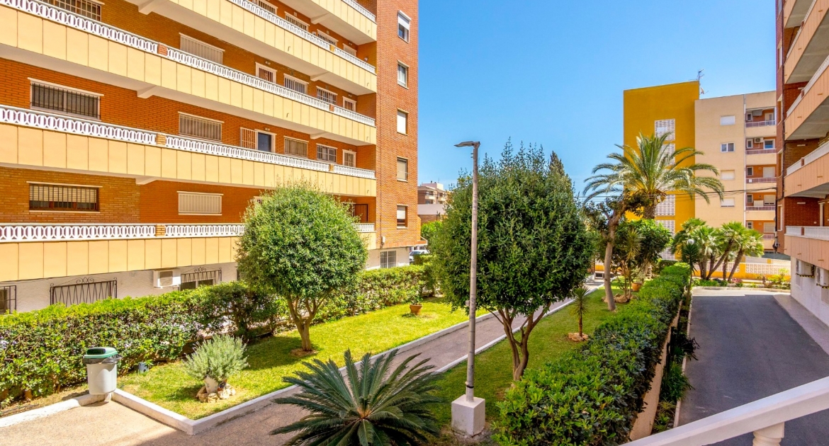 Resale - Apartment - Punta Prima