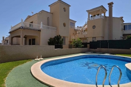 Resale - Villa - Villamartin