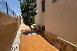 Resale - Villa - Villamartin