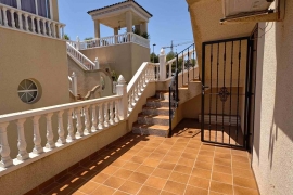 Resale - Villa - Villamartin