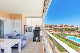 Resale - Apartment - Villamartin