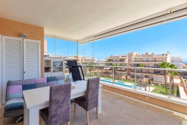 Resale - Apartment - Villamartin