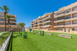 Resale - Apartment - Villamartin