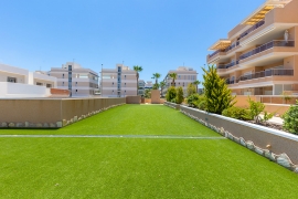 Resale - Apartment - Villamartin