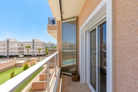 Resale - Apartment - Villamartin