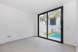 Resale - Villa - Villamartin