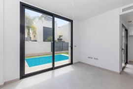 Resale - Villa - Villamartin