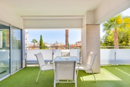 Resale - Apartment - Villamartin