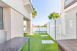 Resale - Apartment - Villamartin