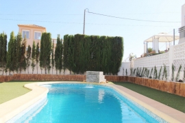 Resale - Villa - Calpe