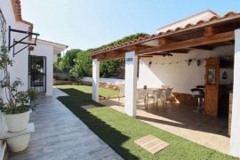 Resale - Villa - Calpe