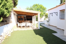 Resale - Villa - Calpe