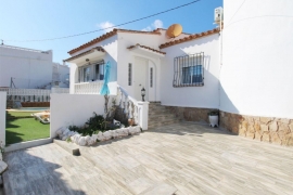 Resale - Villa - Calpe