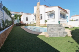 Resale - Villa - Calpe