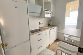 Resale - Apartment - Alicante