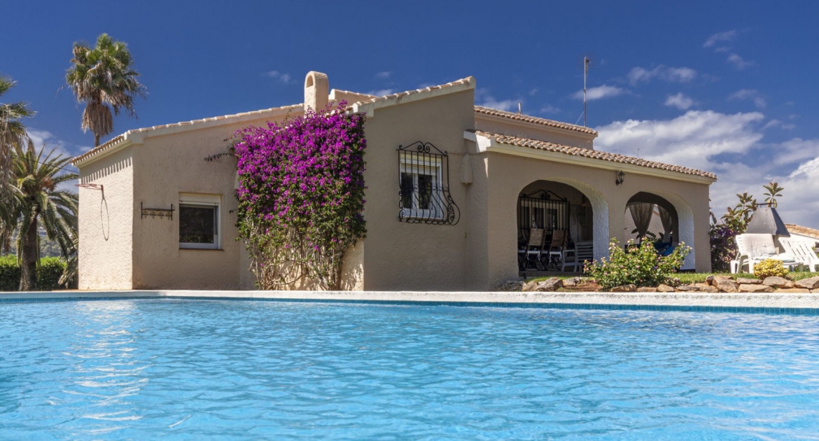 Resale - Villa - Javea